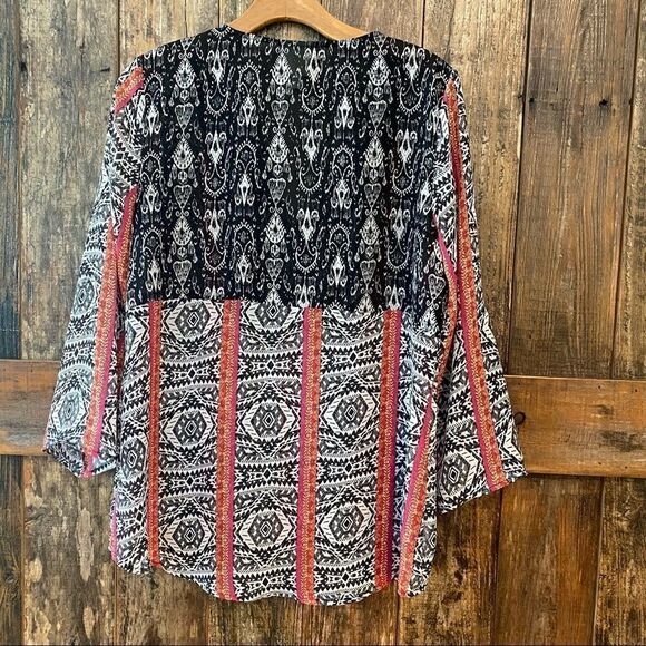 Fig and Flower S Black Red Bohemian Gypsy Lightweight Relaxed Mix Pattern Blouse - Picture 6 of 9